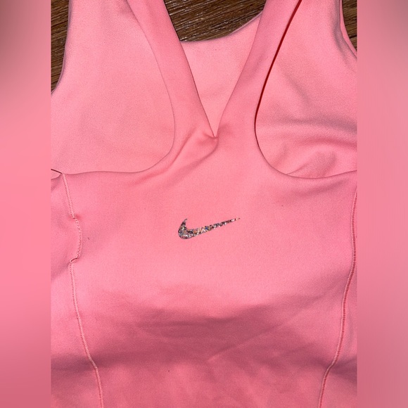 Nike Yoga Luxe tank - Picture 3 of 6